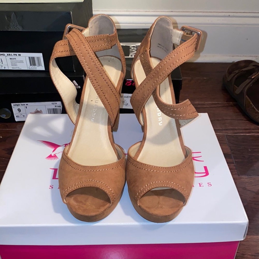 Chinese Laundry All Access Cocoa Heels - 9